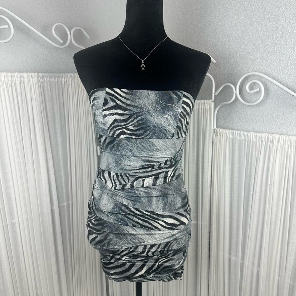twenty one y2k animal print silver sparkly party bodycon strapless dress